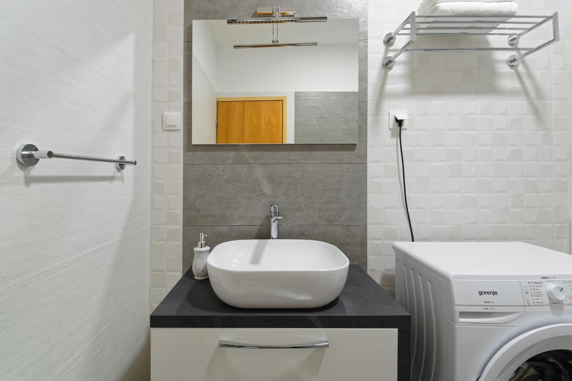 Apartment Larissa By Rent Istria Višnjan Buitenkant foto