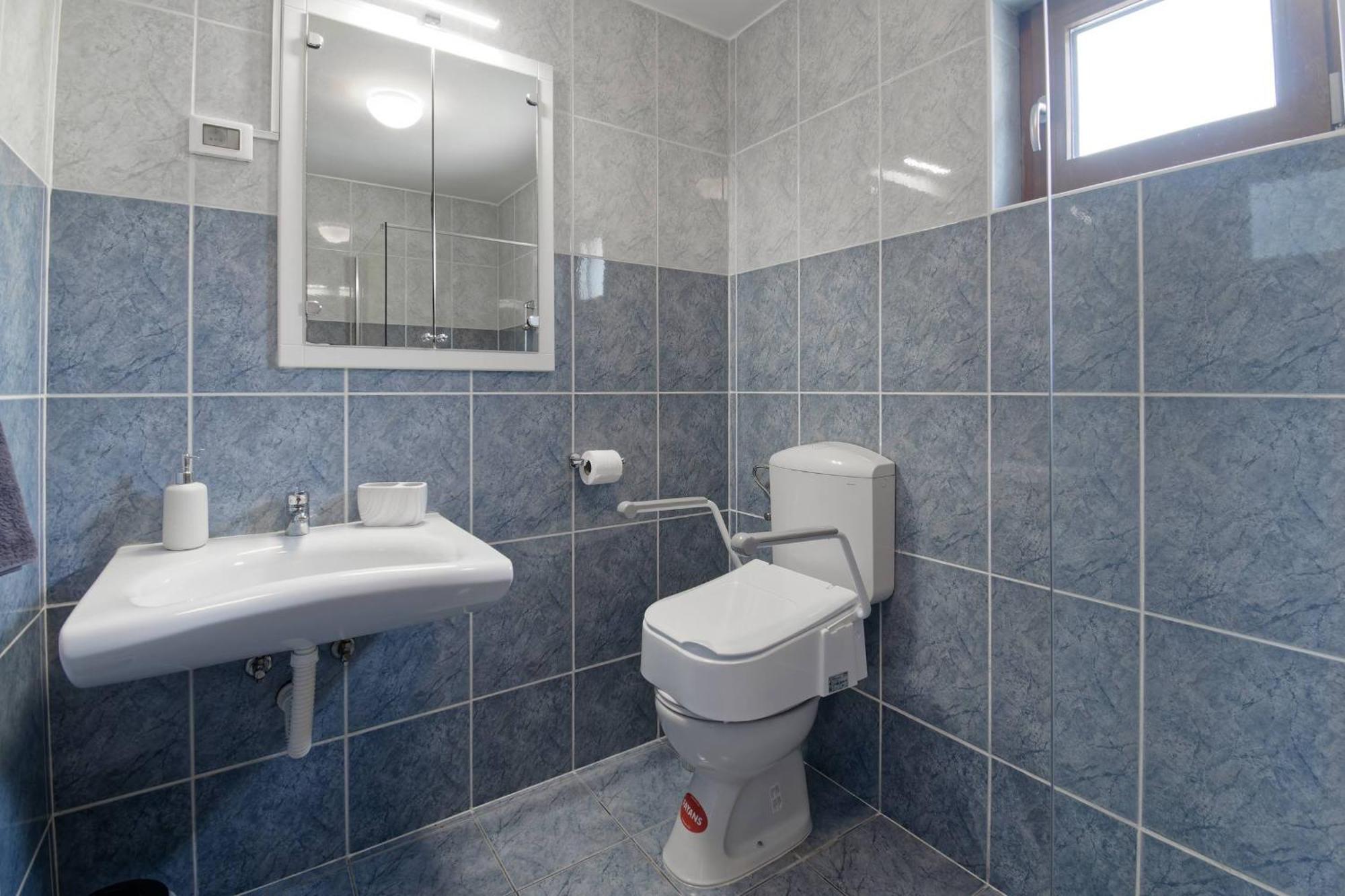 Apartment Larissa By Rent Istria Višnjan Buitenkant foto